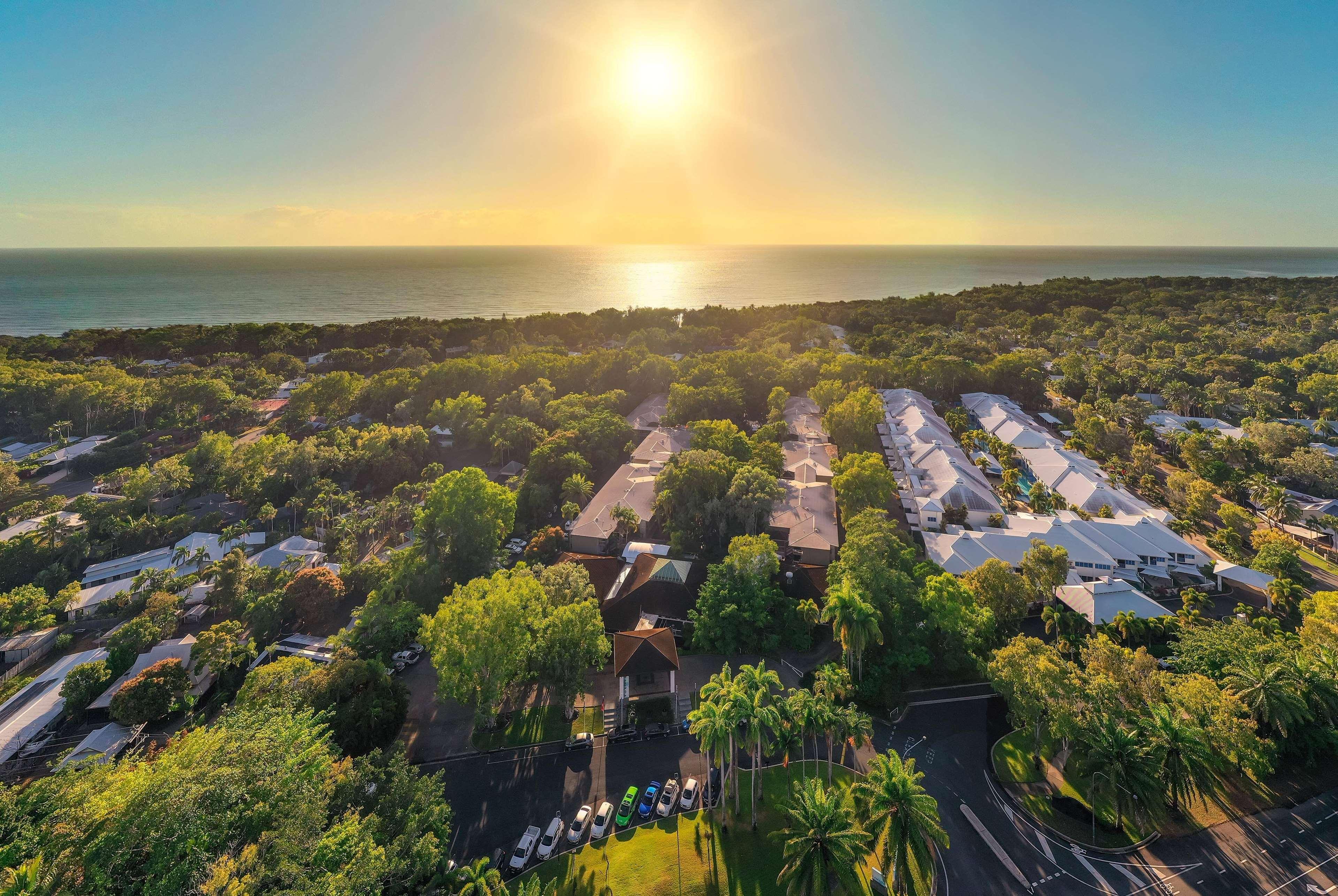 Ramada Resort By Wyndham Port Douglas Esterno foto